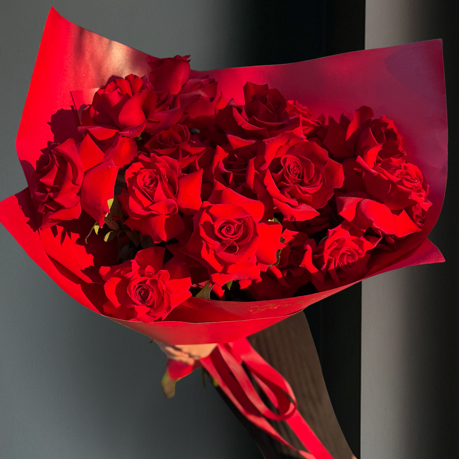 Scarlet French-Style Premium Roses