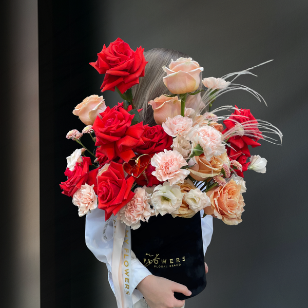 Passion blossoms - Premium French-Style roses, hydrangeas, chrysanthemum