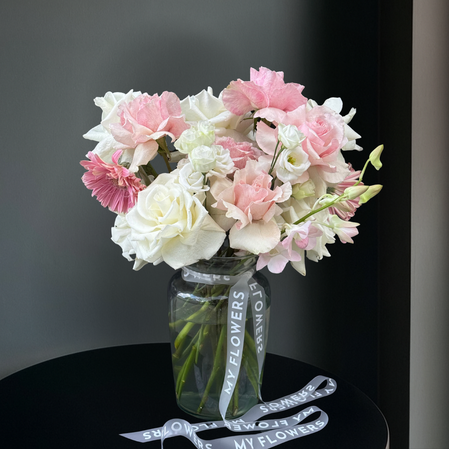 Voyage –Premium French Roses in a Vase