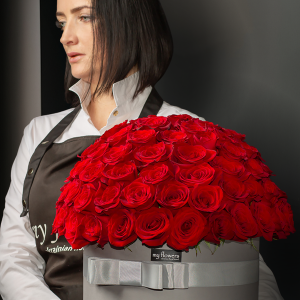 Premium Red Roses in a Box – Luxurious Rose Gift Box with Fresh Red Roses
